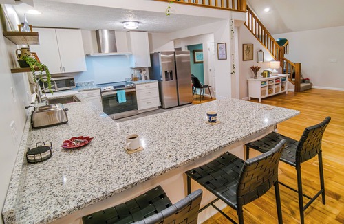 Mountainside Ski Chalet | Paws & Peaks Lakeview Lodge! - Private Dock Slip + Hot Tub, AMAZING Views!