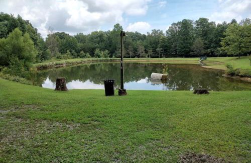 Graysville House | Peaceful Bunkhouse Surrounded by Nature near Graysville, Tennessee