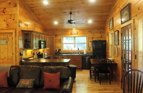 Robbinsville Cabin | Peaceful Creekside Escape on Yellow Creek - WNC