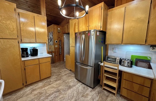 Mountain Rest House | Peaceful Lake Retreat for up to 16 guests featuring gorgeous fall foliage.