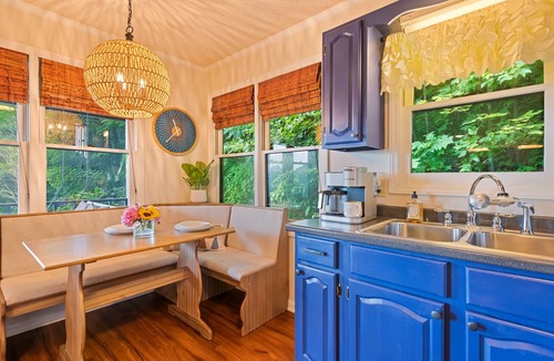 Waynesville Cabin | Peaceful Mountain Hideaway with a view, near Maggie Valley and Asheville