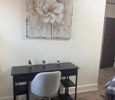 Clarksburg Apartment | Perfect for Travel Nurses Quiet