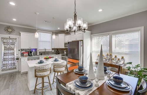 Gallatin House | Pet-Friendly Gallatin Home w/Deck, 1 Mi to Town!