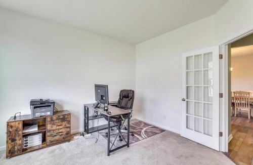 Ladson House | Pet-Friendly Ladson Home: 23 Mi to Charleston!