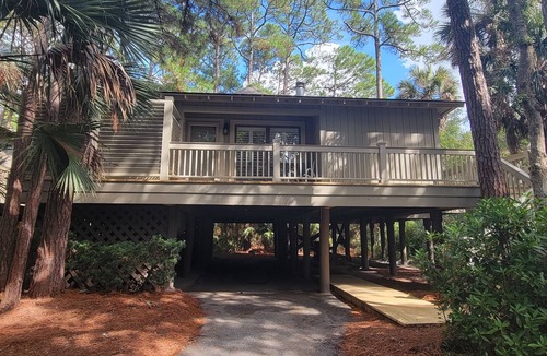West Beach Cottage | Pet Friendly Sparrow Pond Coastal Cottage with 3 Bedrooms/3 Baths