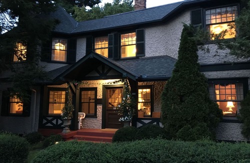 Historic Montford Bed & Breakfast | Pinecrest Bed & Breakfast