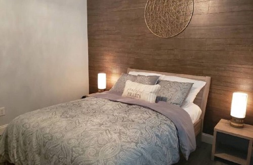 Raleigh Apartment | PLUSH COZY PRIVATE SUITE MINS from DOWNTWN RALEIGH