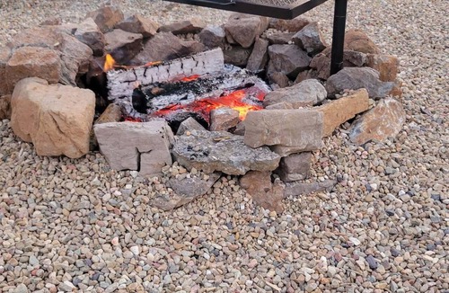 Lebanon RV Rental | Pond View campsite in charming campground near Lebanon awaits you