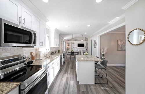 Stone Mountain House | Pool, Grill, Pet Friendly, Minutes to Stone Mountain Park and Atl Attractions