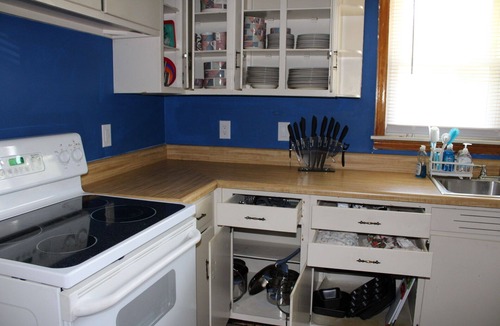 Morristown House | Prime location 2-3 bedroom mid-century house in Morristown with AC, WiFi