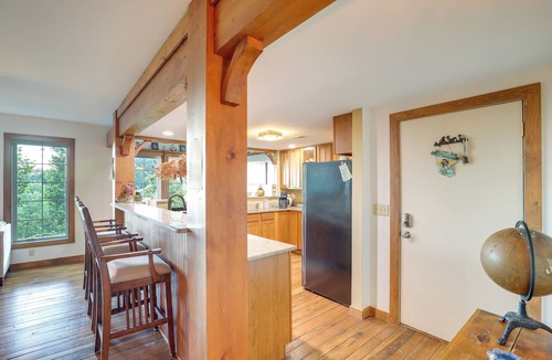 Mountain Air Condo | Private Balcony! Mtn-View Sanctuary in Burnsville