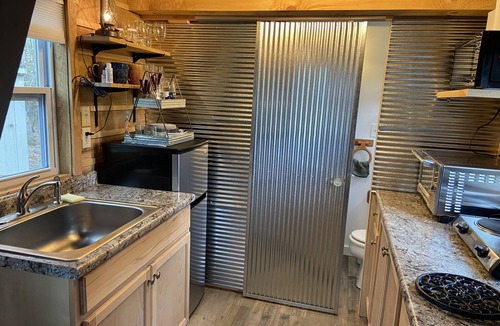 French Lick Cabin | Private CABIN 5 STAR Clean! By Patoka Lake! Boat parking! Queen bed & full bath!