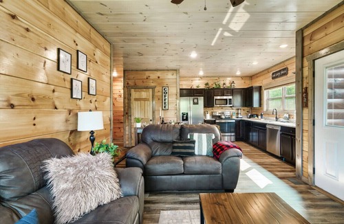 Sevierville Cabin | Private Indoor Pool/Pet Stays Free/HotTub/Movie