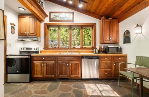 Blakeslee House | Private Lakefront Escape | Deep Creek Lake