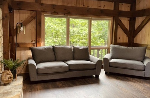 Lake Lure Cabin | Private oasis nestled in the trees