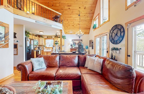 Banner Elk Cabin | Private retreat amongst the trees with a deck, firepit, grill, AC, and W/D