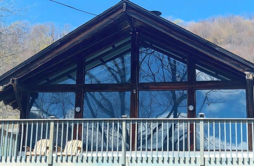 Roscoe House | Private River Access One-of-a-Kind Firepit Lounge Catskill NYC 2hr Getaway