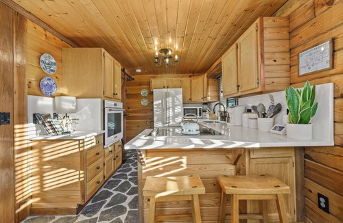 Sevierville Cabin | Private Riverfront Cabin with Rare Swimming Hole – Minutes to Greenbrier GSMNP