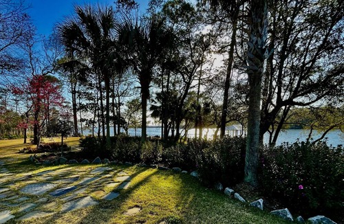 Elberta Villa | Private Villa + Private Beach + Boat + Infinity Pool + Kayaks