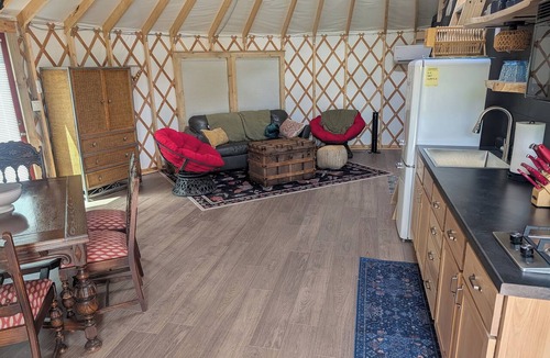 Richland Center Cabin | Private Yurt with AC in Soldiers Grove