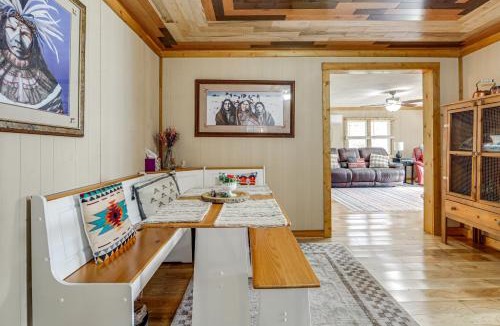 Robbinsville House | Quaint Mountain Charm! Robbinsville Hideaway