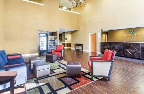 Corbin Hotel | Quality Suites Corbin North