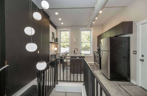 Mount Auburn House | Queen City Views Suites