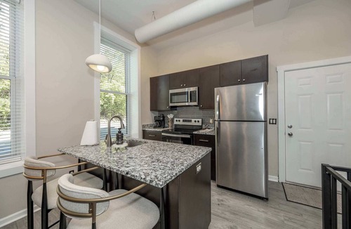 Mount Auburn House | Queen City Views Suites