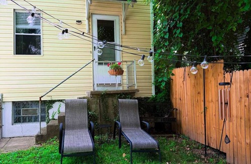 Oakley Apartment | Queen & King 2 Bedroom, 15 minutes from anything, private drive
