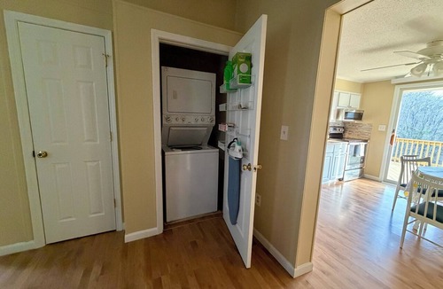 Goodview Condo | Quiet Lakeside Retreat - Dog Friendly!