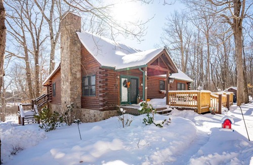 McHenry House | R & R Cabin by Railey Vacations