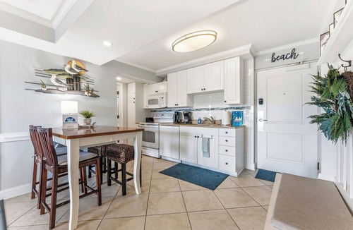 North Litchfield Beach Condo | R & Rx, Litchfield Resort