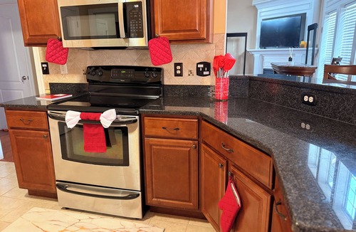 Rockfish House | Raeford Large Family Gathering Home 12 guest, Games , Movie Room & Outdoor Space