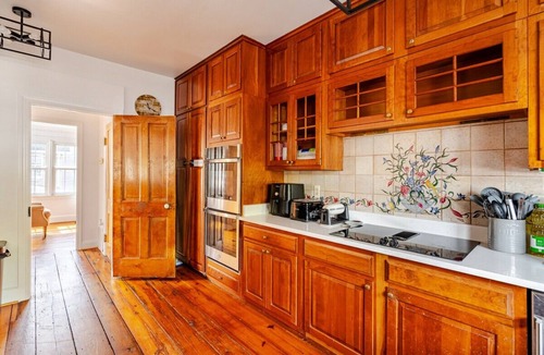 Occoquan House | Rare 3-Bedroom Private Hideout @ Historic Occoquan, Short Drive to Washington DC