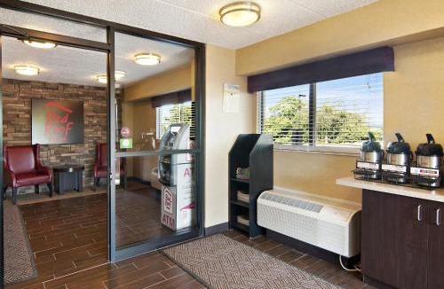 White Hall Hotel | Red Roof Inn Fairmont