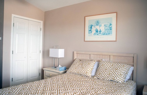 Long Beach House | Reel Nice: 2nd Row Gem, Beach and Pier View from Balcony!