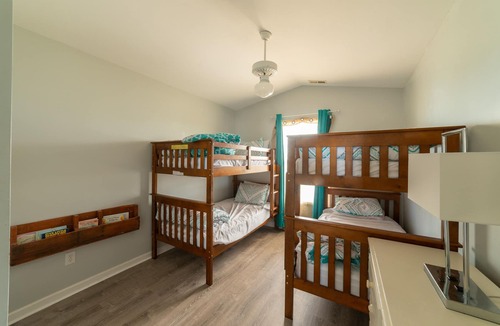 Long Beach House | Reel Nice: 2nd Row Gem, Beach and Pier View from Balcony!