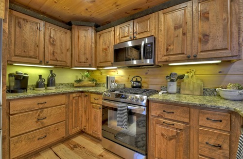 Cherry Log Cabin | Relax in private rustic luxury! - A Starry Night