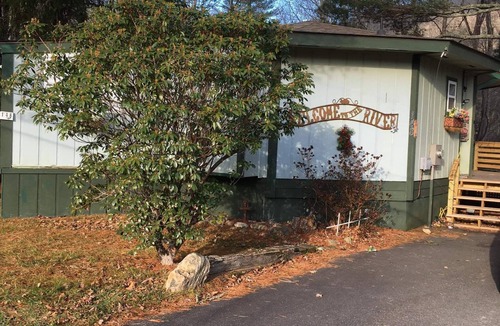 Banner Elk Cabin | Relaxing 2 bedroom river side home. Home located in Banner Elk, NC