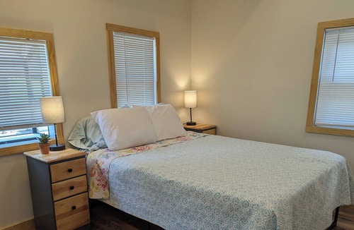 Colonial Heights House | Relaxing Studio Walking Distance from Warriors Path State Park
