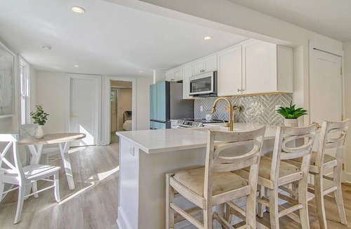 Old Village House | Renovated - Old Village - Close to Beach/Downtown