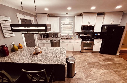 Hopewell House | Renovated ranch home, 10 mins from Lee University-25 mins to Chattanooga Airport