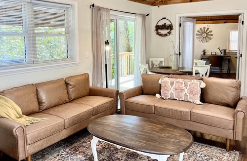 Newland Cabin | "Resort Cabin" TWO Full Baths - Swim- Blue Ridge - Hiking - Water Falls...