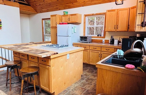 Hendersonville Cabin | Revolt Cabin/Luxury Mountain Retreat Near Hendersonville