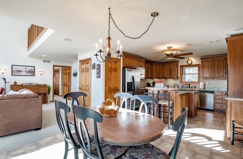Davis House | Ridgeview Retreat - 882 Black Bear Trail