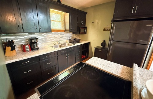 Lansing Cabin | River Access & Mtn Views | Porch Swing & Fireplace | Near West Jefferson