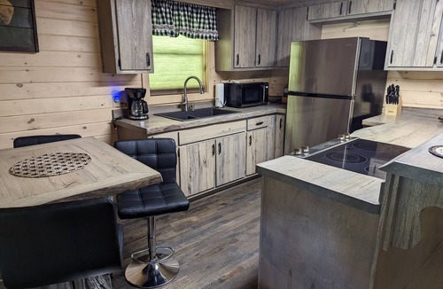 Prince Cabin | RiverFront Cabin in New River Gorge National Park & Preserve