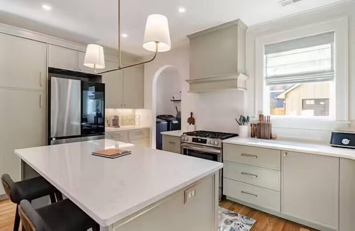 Knoxville House | Rocky Top Retreat - 3BR/2.5BA Craftsman bungalow in SoKno!
