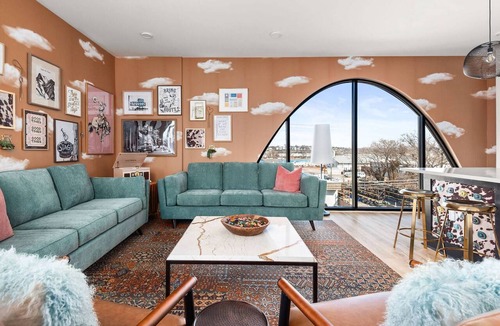 Nashville Apartment | Rodeo Retreat at Neo ~ New Penthouse ~ 1 Mile to Downtown/Broadway ~ 5 Beds ~ Gym ~ Outdoor Space