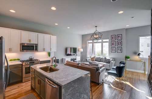 Haynes Area House | Rooftop Skyline Views! Home 5 Mi to Dtwn Nashville